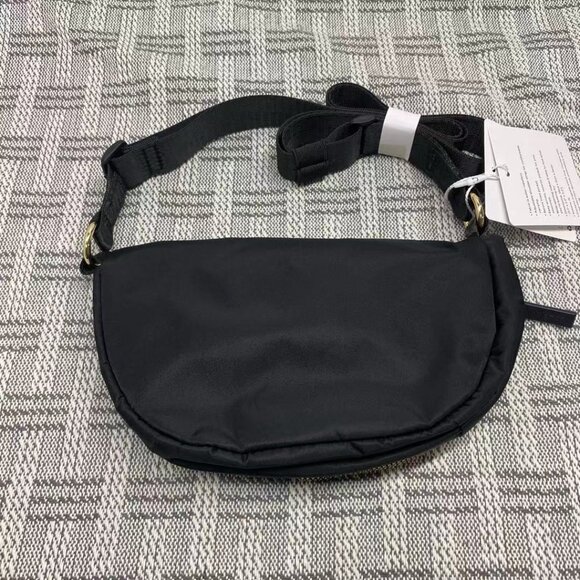 Lululemon All Night Festival Bag 2L - Picture 2 of 6